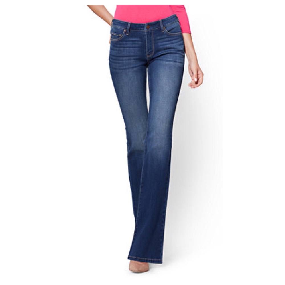 Pre loved NY&Co curvy bootcut jeans